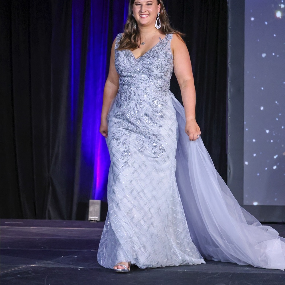 Jovani Dress with train. Gorgeous!